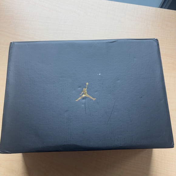 Jordan 11 Retro DMP Gratitude (2023),BLACK/WHITE/METALLIC GOLD,CT8012-170 - Picture 11 of 11
